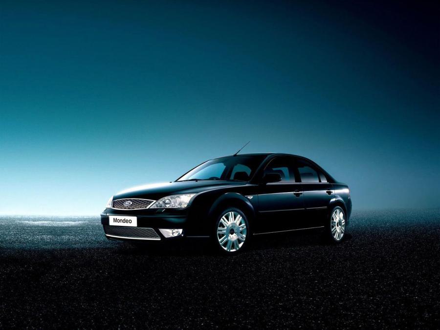  Ford Mondeo Sedan 2004 года  (UK) (фото 2 из 9)